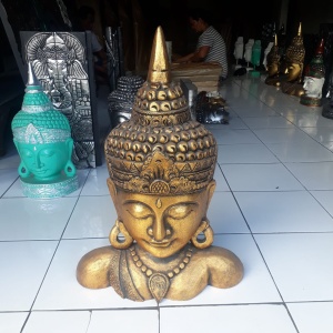 wooden buddha statue